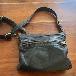 Vintage Fossil leather Explorer Crossbody